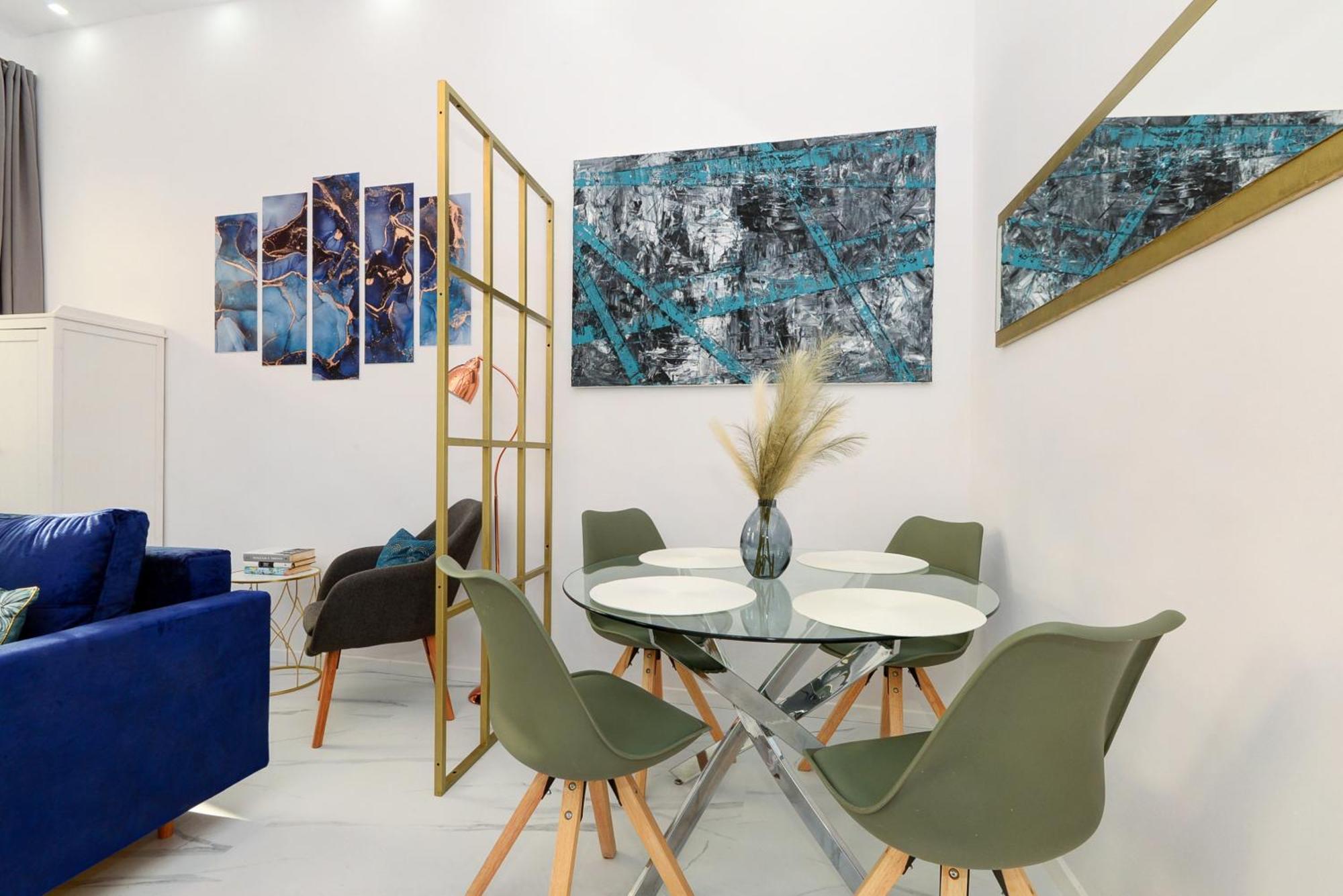 White & Gold Apartment Будапеща Екстериор снимка